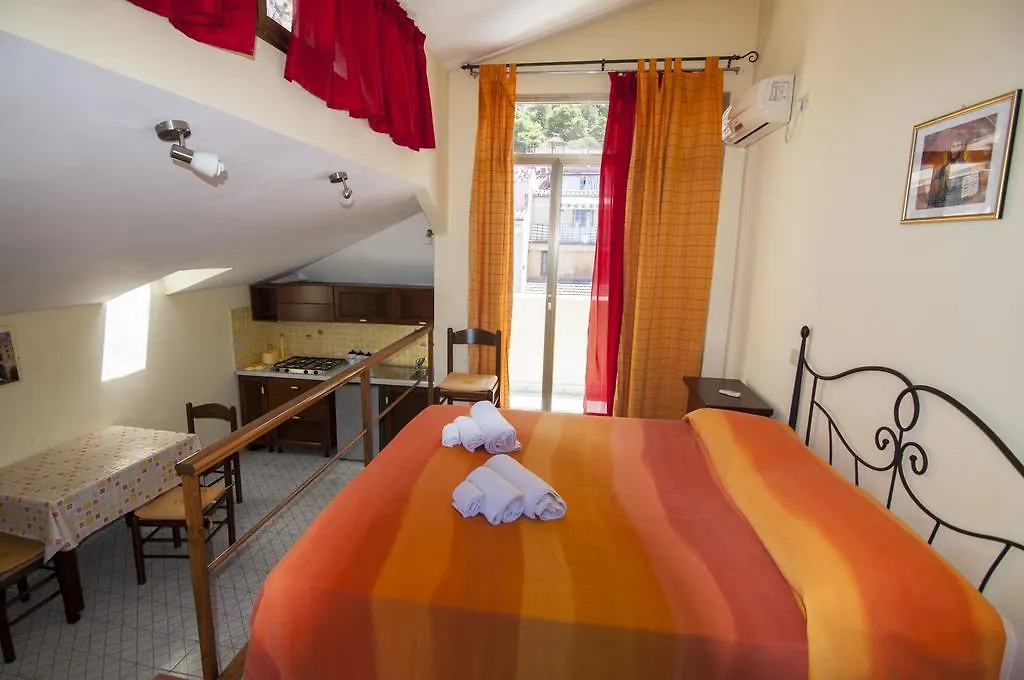 Porta Terra Appartement Cefalù Italië